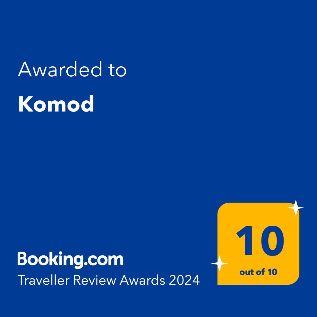 Komod Zadar Exteriör bild